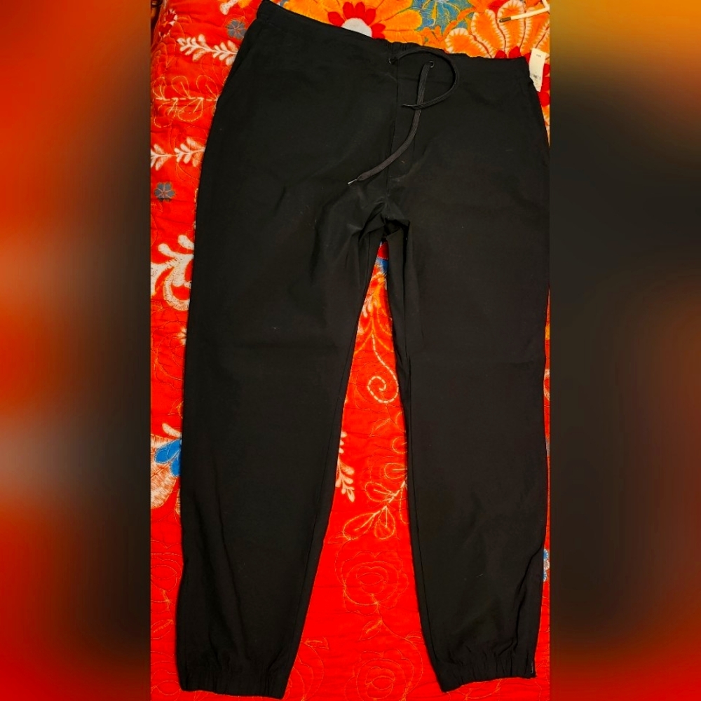 GapFit Tech Joggers Quick Dry
